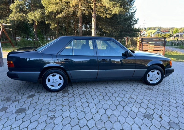 Mercedes-Benz W124 (1984-1993) cena 23900 przebieg: 244020, rok produkcji 1991 z Nowy Sącz małe 379